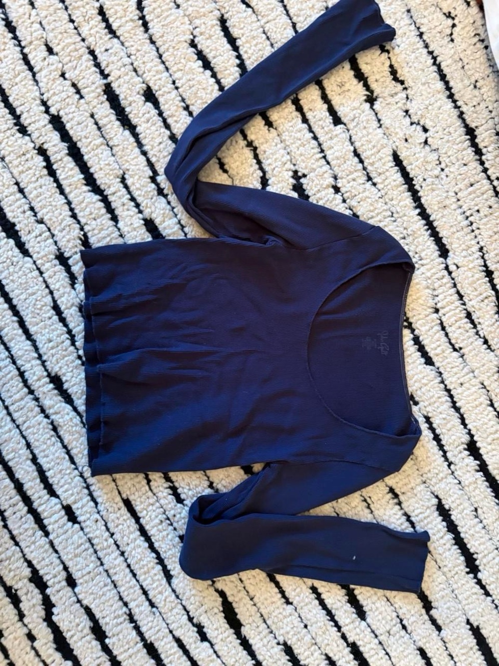 Brandy Melville Navy Scoop Neck Ribbed Long Sleeve Top